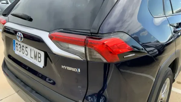 2020 Toyota RAV 4 2.5 hybrid 2WD Advance - Image 16