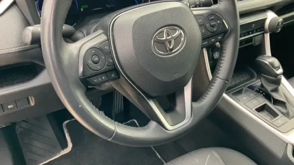 2020 Toyota RAV 4 2.5 hybrid 2WD Advance - Image 18