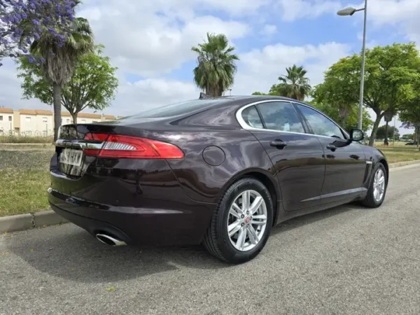 2014 Jaguar XF 3.0 V6 Diesel Premium Luxury Aut. - Image 3