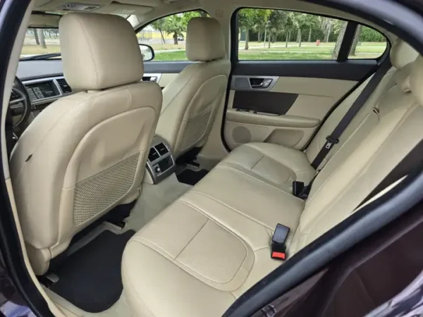 2014 Jaguar XF 3.0 V6 Diesel Premium Luxury Aut. - Image 9