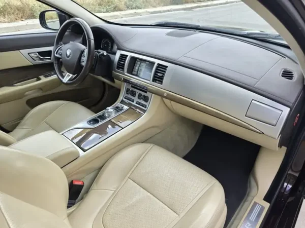 2014 Jaguar XF 3.0 V6 Diesel Premium Luxury Aut. - Image 5