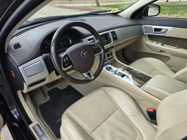 2014 Jaguar XF 3.0 V6 Diesel Premium Luxury Aut. - Image 14