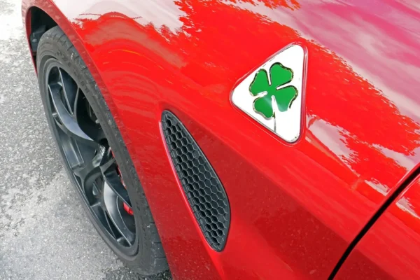 2018 Alfa Romeo Giulia 2.9 T Quadrifoglio - Image 14
